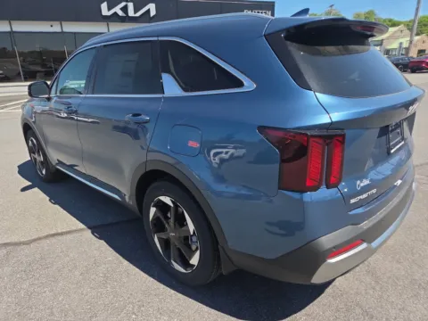 More photos of 2026 Kia Sorento Hybrid EX AWD at Outten Kia, PA