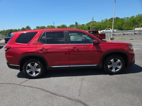 Photos of 2023 Honda Pilot EX-L 8 Passenger AWD for sale in Hamburg, PA at Outten Kia