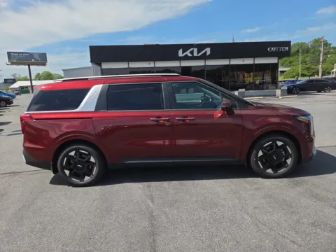 Photos of 2026 Kia Carnival EX for sale in Hamburg, PA at Outten Kia