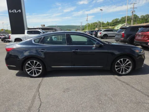 Photos of 2019 Kia Cadenza Technology for sale in Hamburg, PA at Outten Kia