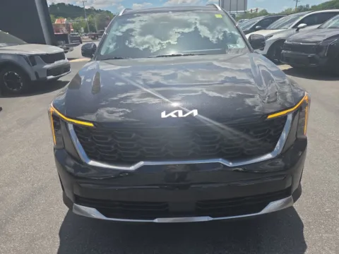 More photos of 2026 Kia Sorento Hybrid EX AWD at Outten Kia, PA