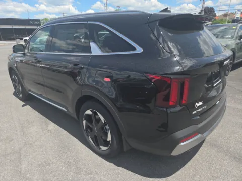 More photos of 2026 Kia Sorento Hybrid EX AWD at Outten Kia, PA