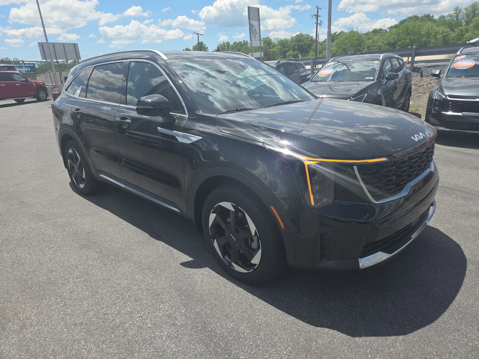 Black 2026 Kia Sorento Hybrid EX AWD for sale in Hamburg, PA