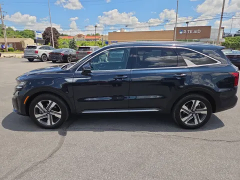 More photos of 2023 Kia Sorento Hybrid EX AWD at Outten Kia, PA