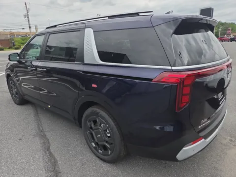 More photos of 2026 Kia Carnival Hybrid EX at Outten Kia, PA