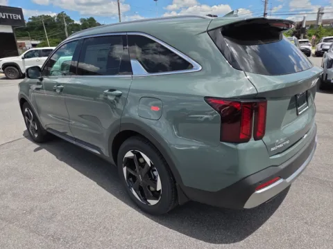 More photos of 2026 Kia Sorento Hybrid EX AWD at Outten Kia, PA
