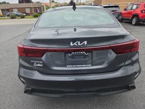 More photos of 2023 Kia Forte LXS at Outten Kia, PA