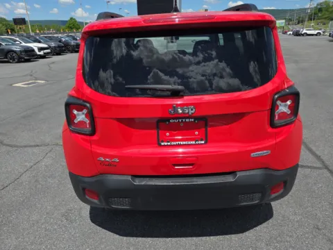 More photos of 2022 Jeep Renegade Latitude at Outten Kia, PA