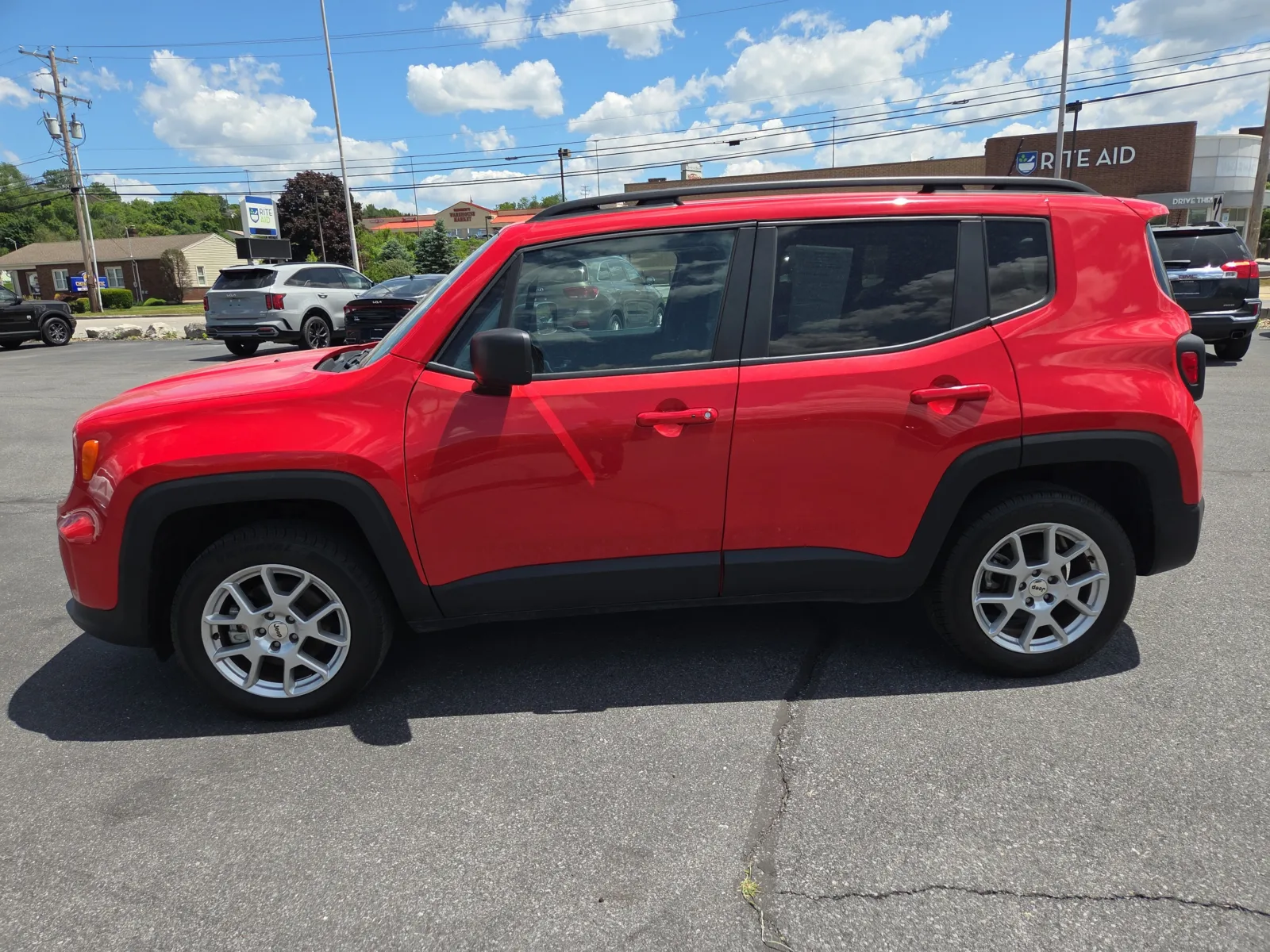 2022 Jeep Renegade Latitude - Photo 6