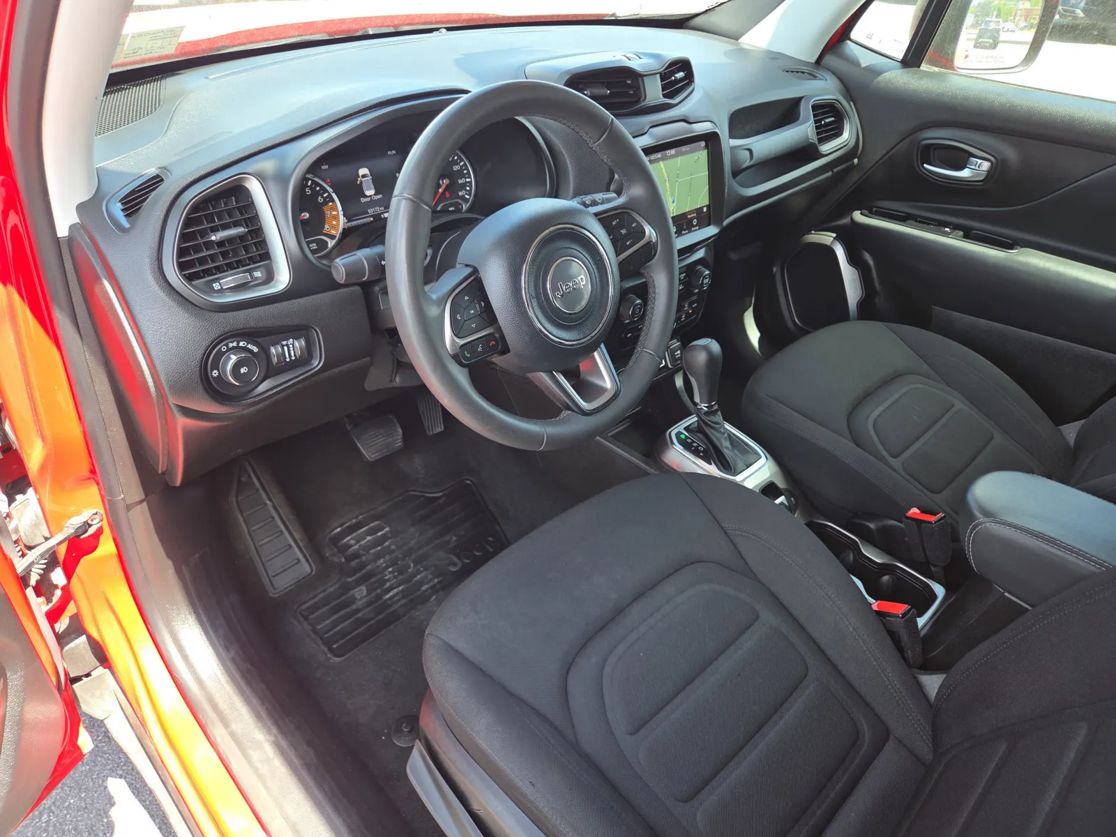 2022 Jeep Renegade Latitude - Photo 15