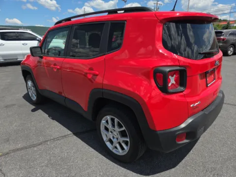 More photos of 2022 Jeep Renegade Latitude at Outten Kia, PA