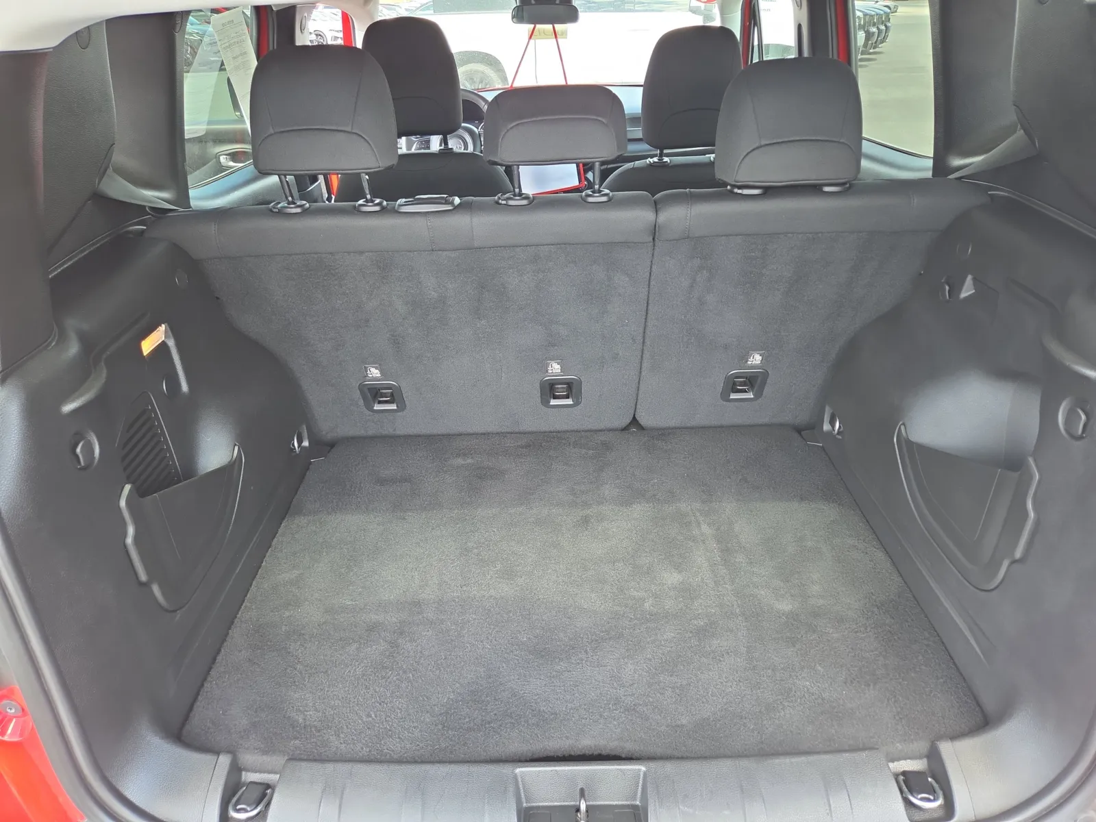 2022 Jeep Renegade Latitude - Photo 33