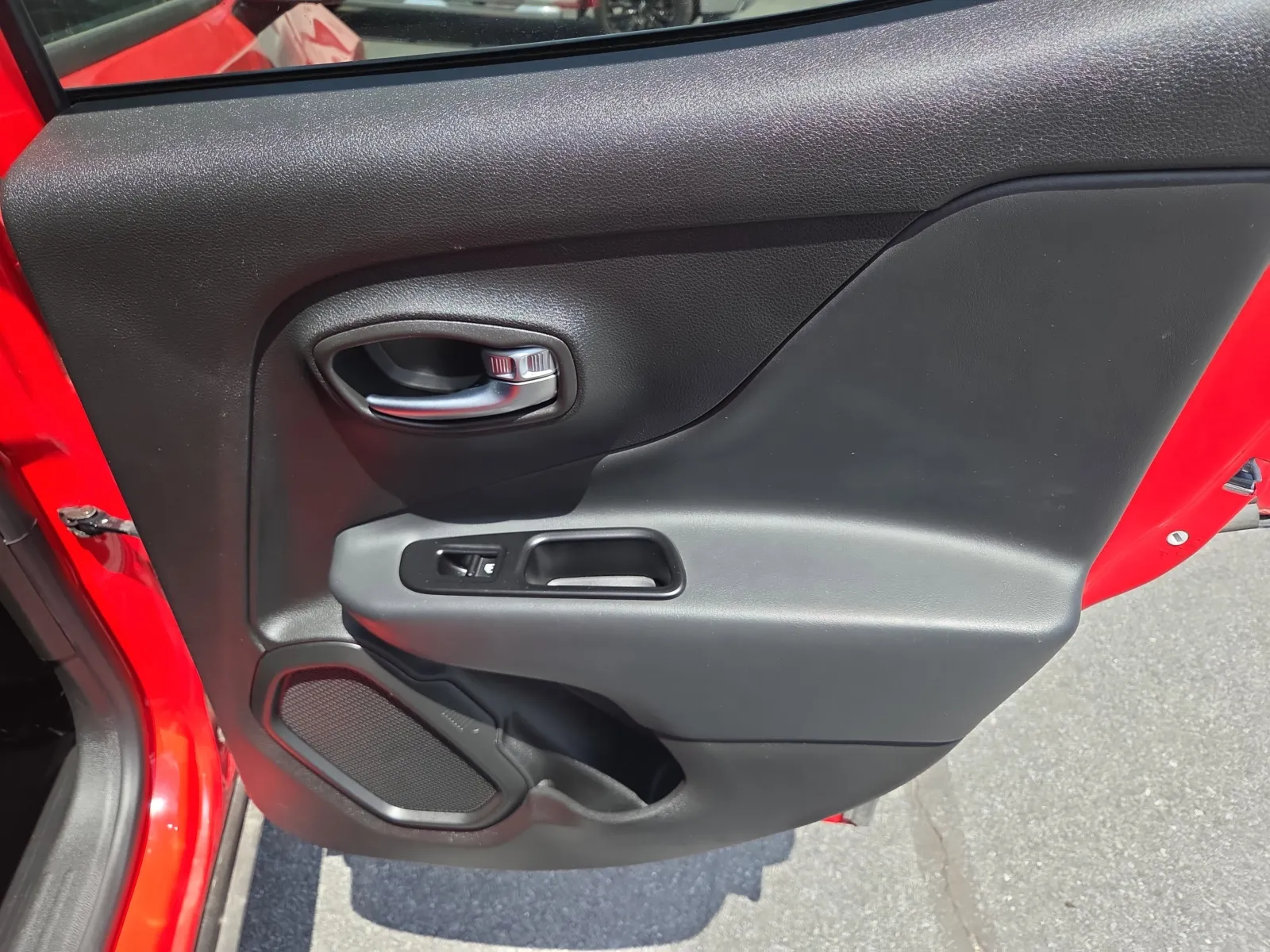 2022 Jeep Renegade Latitude - Photo 19