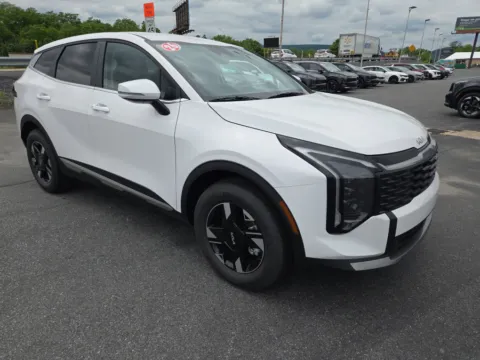 White 2026 Kia Sportage LX AWD for sale in Hamburg, PA