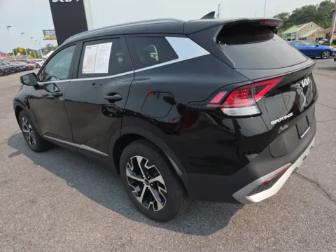 More photos of 2023 Kia Sportage EX at Outten Kia, PA