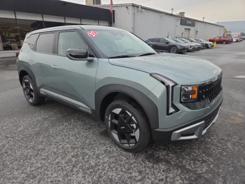 Green 2027 Kia Seltos S AWD for sale in Hamburg, PA