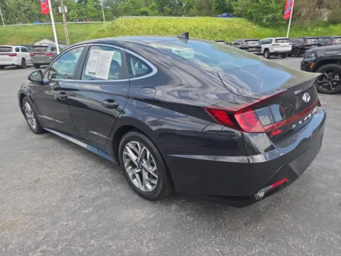 More photos of 2023 Hyundai Sonata SEL at Outten Kia, PA