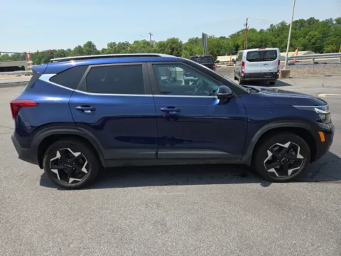 Photos of 2024 Kia Seltos EX AWD for sale in Hamburg, PA at Outten Kia