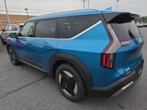 More photos of 2026 Kia EV9 Wind AWD at Outten Kia, PA