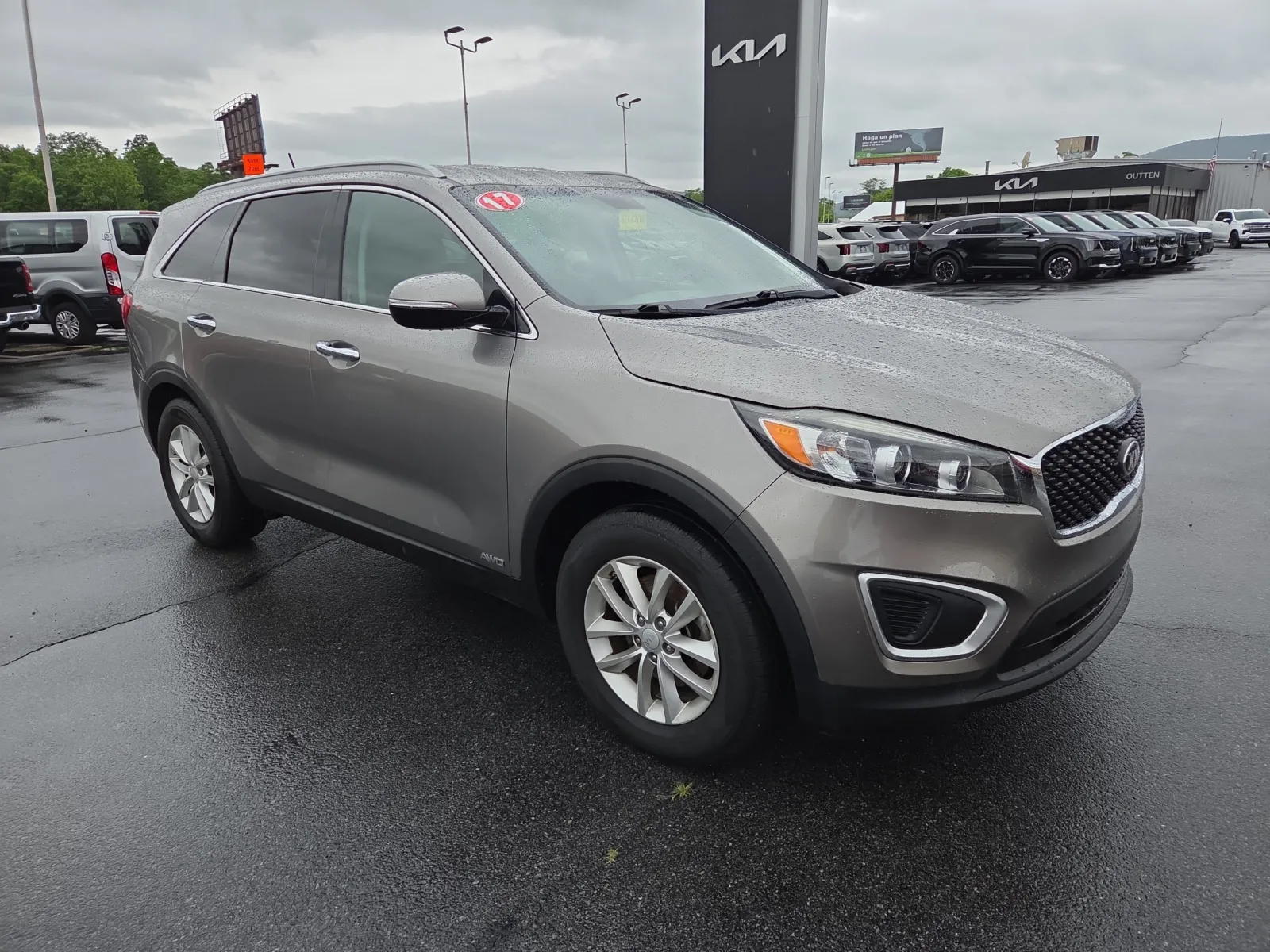Silver 2017 Kia Sorento LX for sale in Hamburg, PA