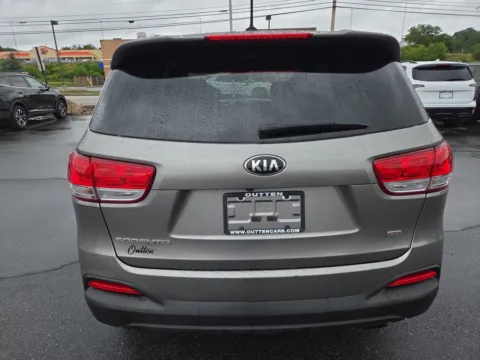 More photos of 2017 Kia Sorento LX at Outten Kia, PA