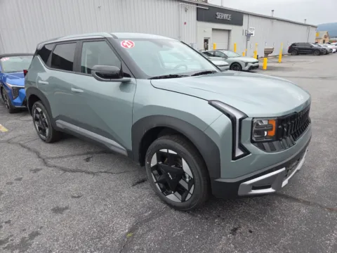 Green 2027 Kia Seltos S AWD for sale in Hamburg, PA