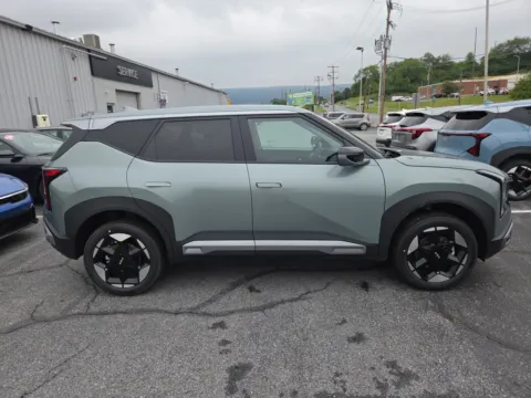 Photos of 2027 Kia Seltos S AWD for sale in Hamburg, PA at Outten Kia
