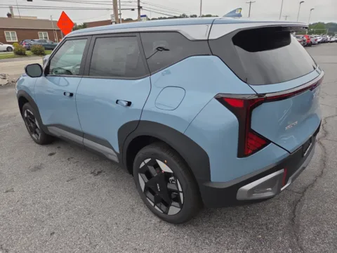 More photos of 2027 Kia Seltos S AWD at Outten Kia, PA