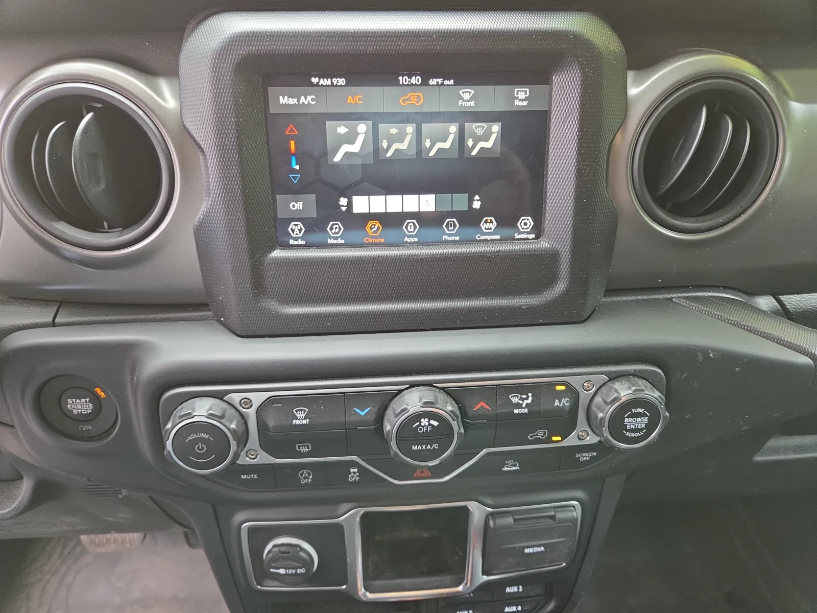 2023 Jeep Wrangler 4-Door Willys - Photo 21