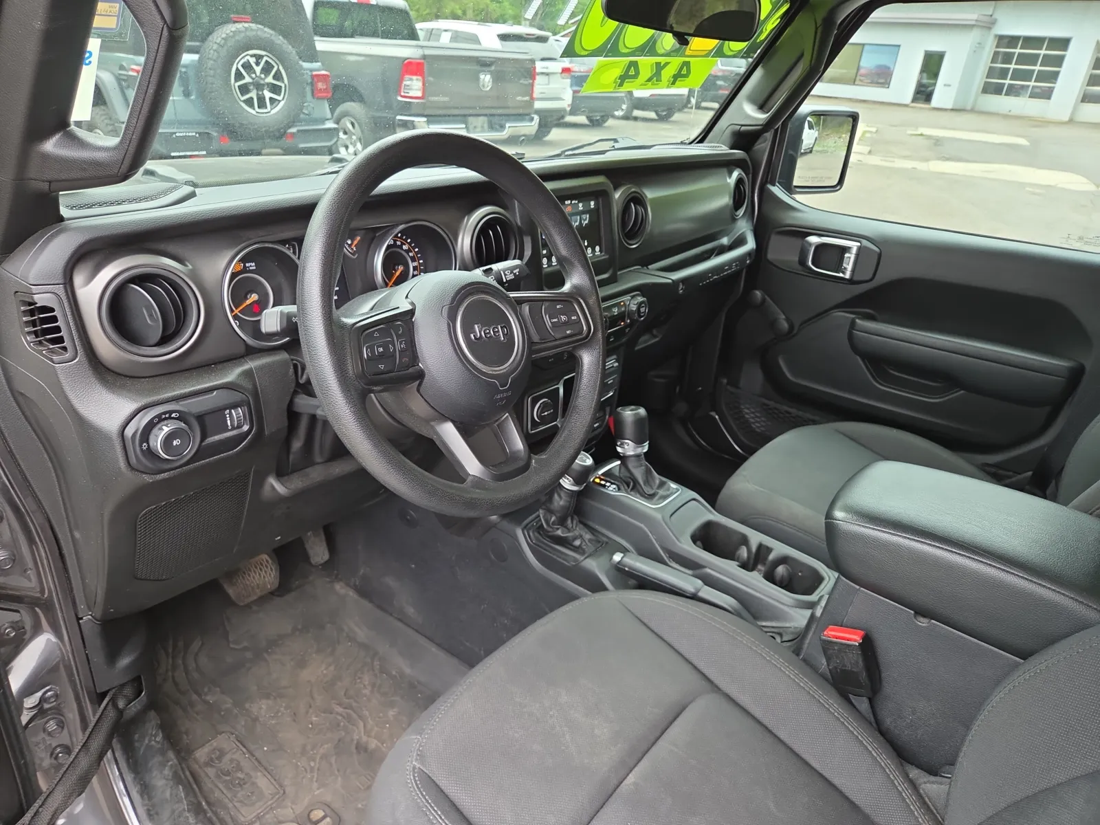 2023 Jeep Wrangler 4-Door Willys - Photo 11