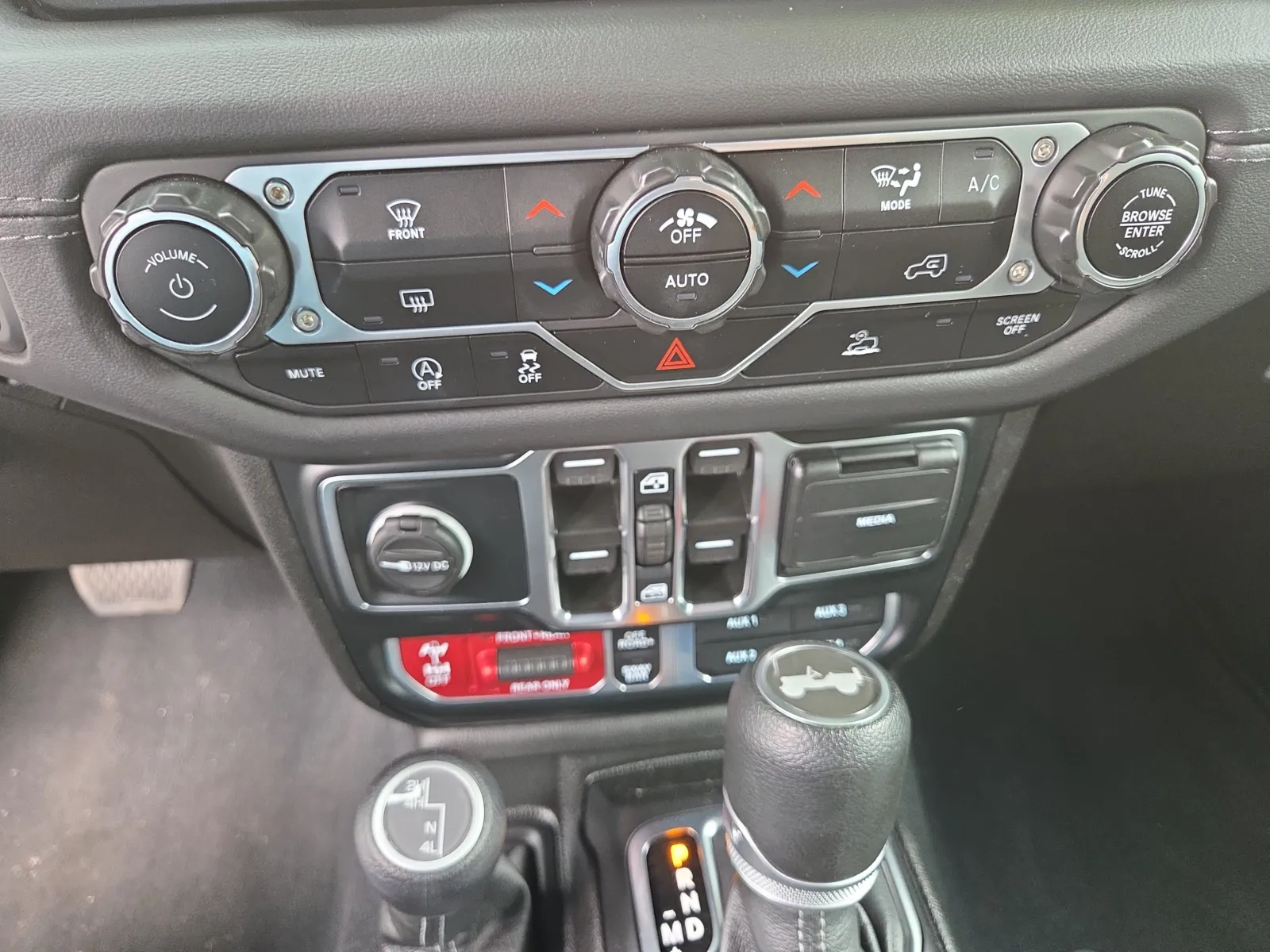 2024 Jeep Wrangler 4-Door Rubicon - Photo 26