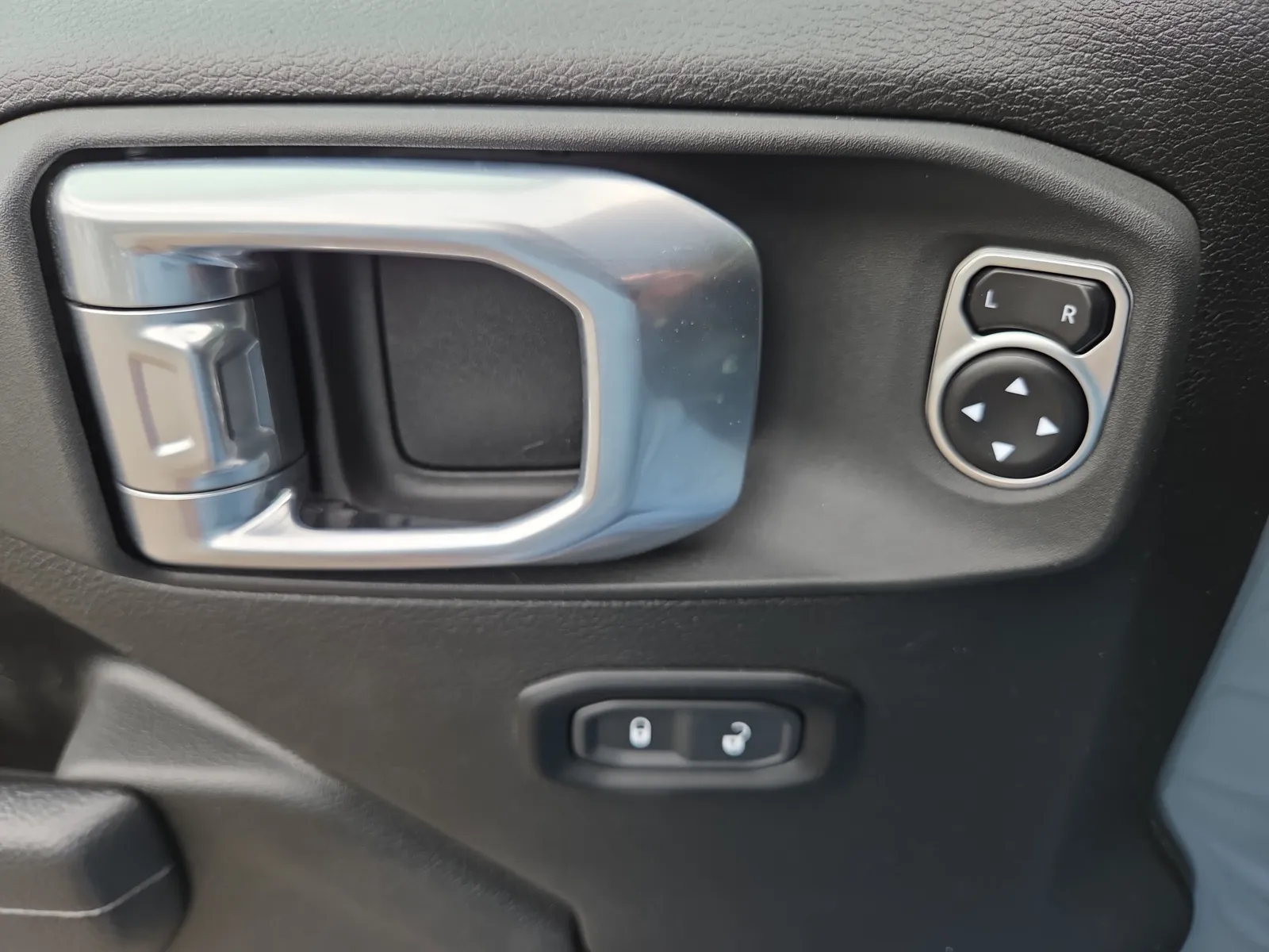 2024 Jeep Wrangler 4-Door Rubicon - Photo 31