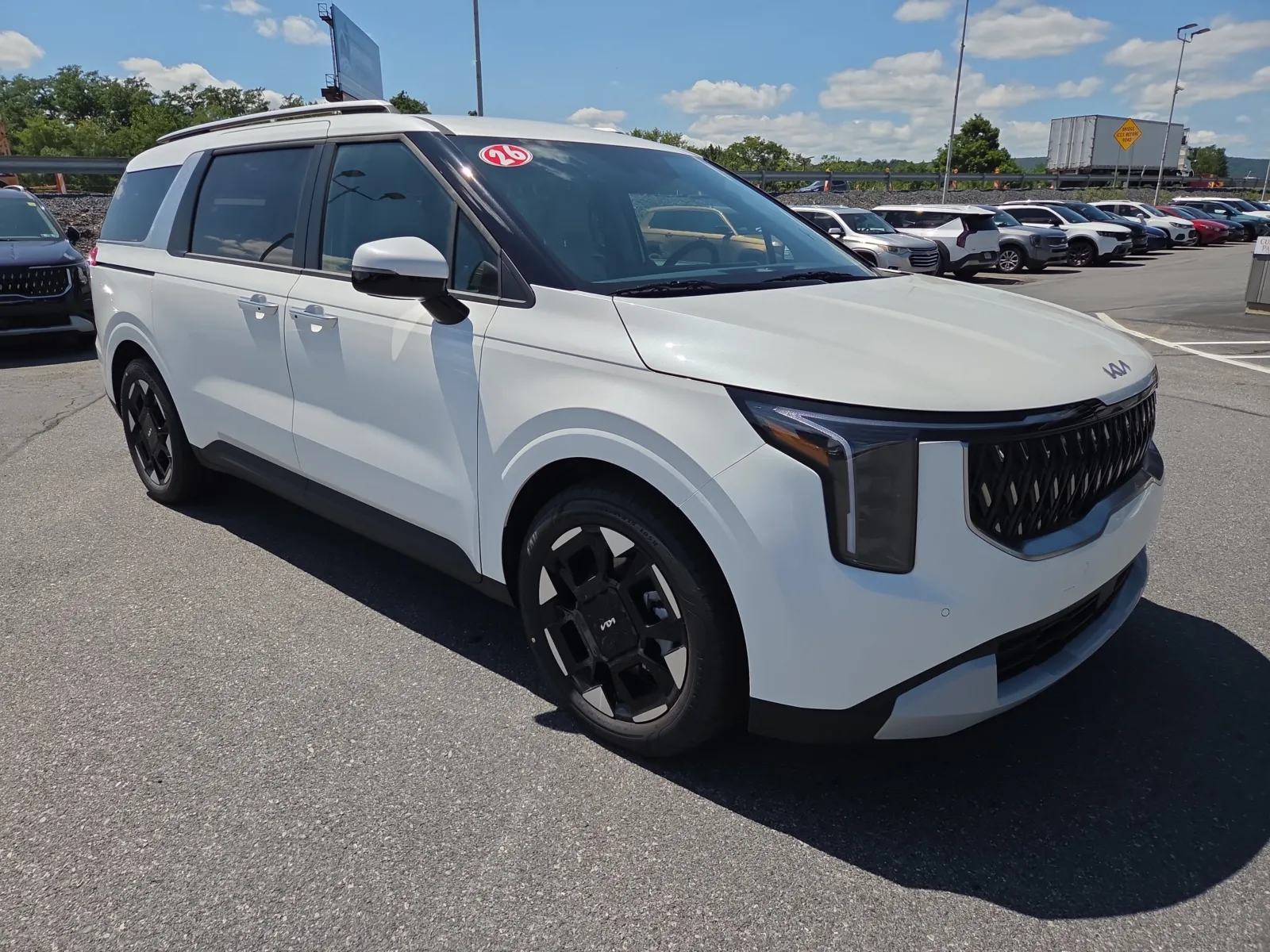 White 2026 Kia Carnival EX for sale in Hamburg, PA