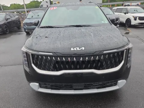 More photos of 2026 Kia Carnival EX at Outten Kia, PA