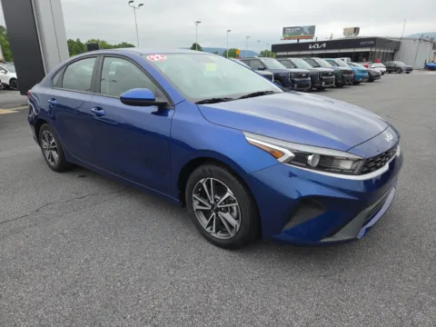 Blue 2022 Kia Forte FE for sale in Hamburg, PA
