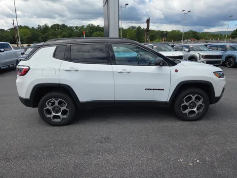 Photos of 2022 Jeep Compass Trailhawk for sale in Hamburg, PA at Outten Kia
