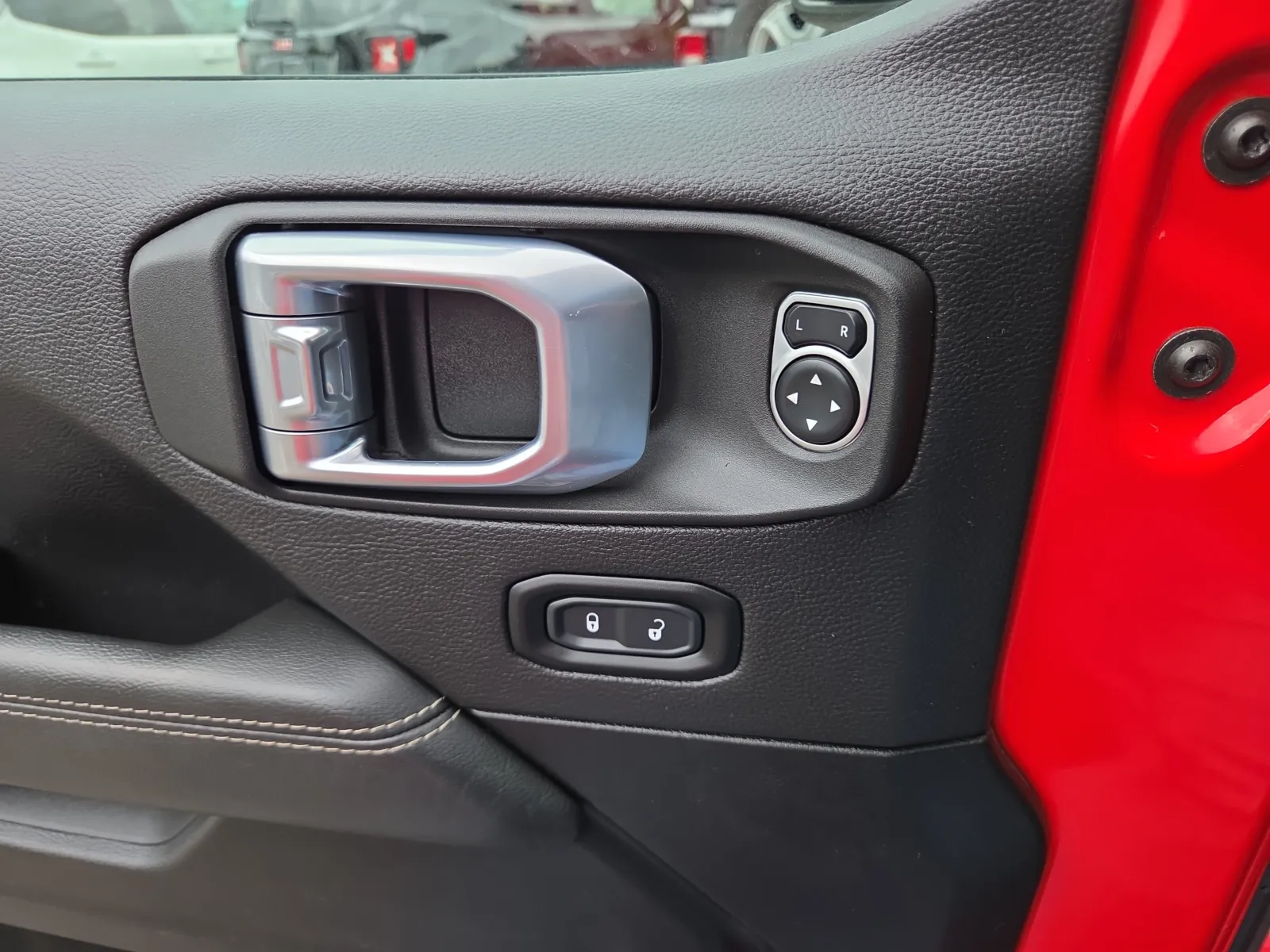 2021 Jeep Wrangler Unlimited Sahara - Photo 30