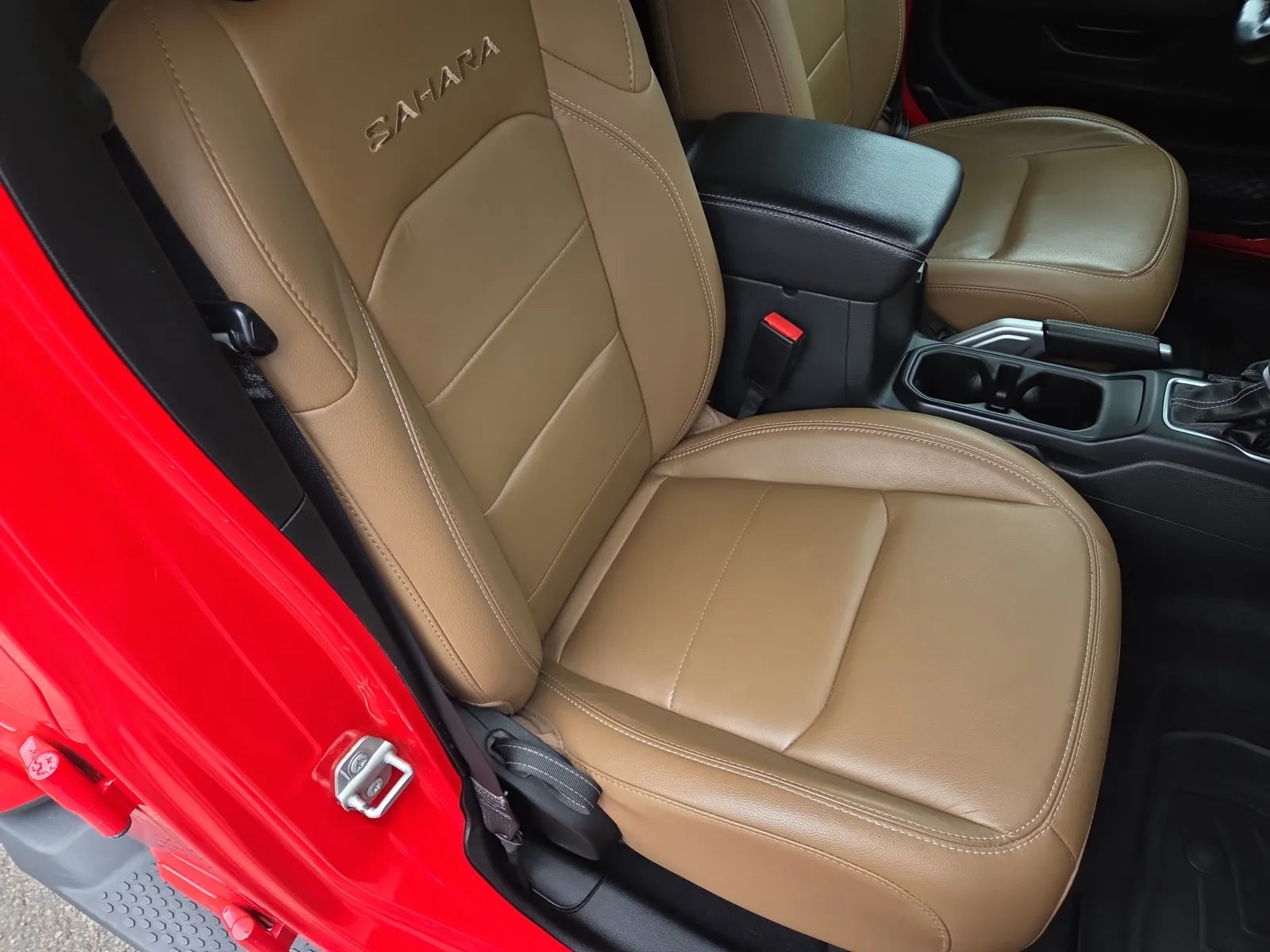 2021 Jeep Wrangler Unlimited Sahara - Photo 16