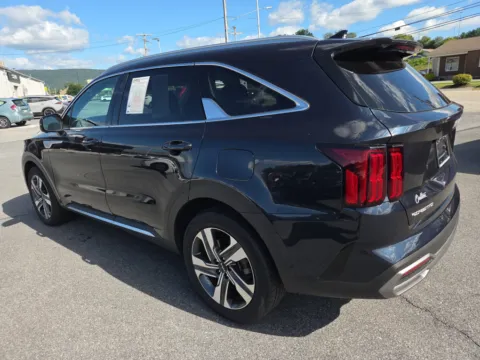 More photos of 2023 Kia Sorento Plug-In Hybrid SX Prestige AWD at Outten Kia, PA