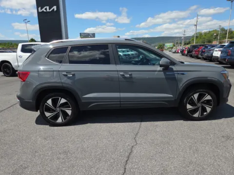 Photos of 2023 Volkswagen Taos SE for sale in Hamburg, PA at Outten Kia