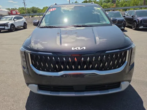 More photos of 2027 Kia Carnival Hybrid EX at Outten Kia, PA