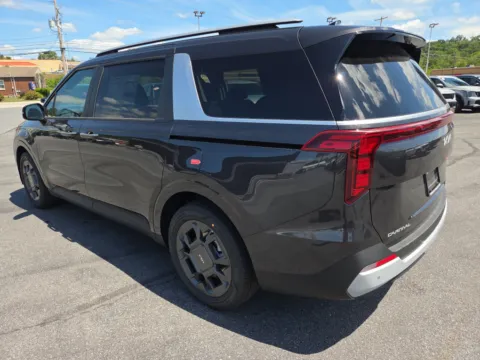More photos of 2027 Kia Carnival Hybrid EX at Outten Kia, PA