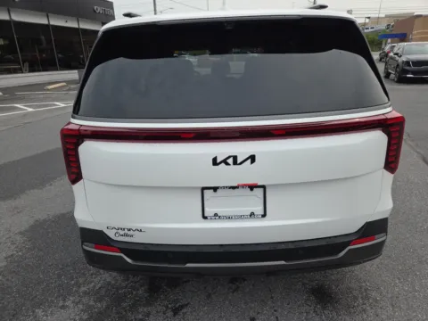 Another view of 2027 Kia Carnival SX Prestige for sale in Hamburg, PA at Outten Kia