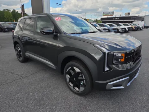 Gray 2027 Kia Seltos S AWD for sale in Hamburg, PA