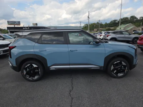 Photos of 2027 Kia Seltos S AWD for sale in Hamburg, PA at Outten Kia