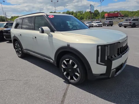 Silver 2027 Kia Telluride S AWD for sale in Hamburg, PA
