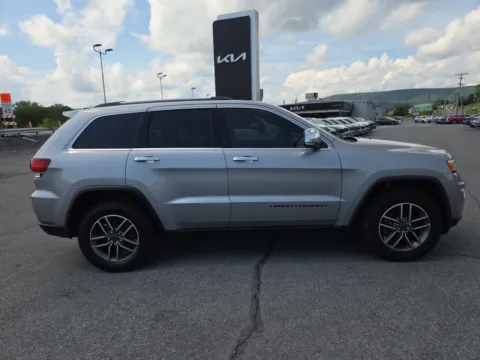 Photos of 2020 Jeep Grand Cherokee Limited for sale in Hamburg, PA at Outten Kia