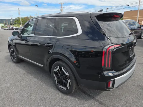 More photos of 2024 Kia Telluride EX AWD at Outten Kia, PA