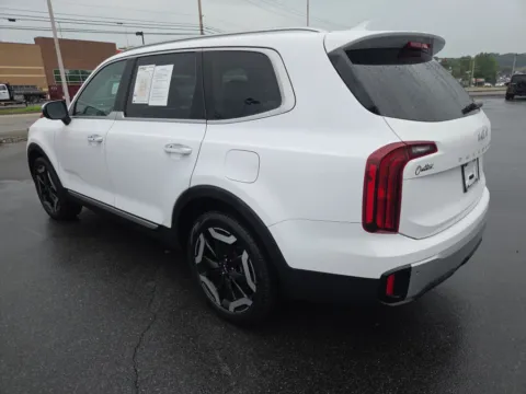 More photos of 2024 Kia Telluride S AWD at Outten Kia, PA