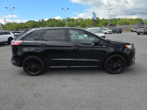 Photos of 2020 Ford Edge ST Line AWD for sale in Hamburg, PA at Outten Kia